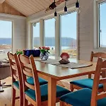 Pet Friendly In Roan