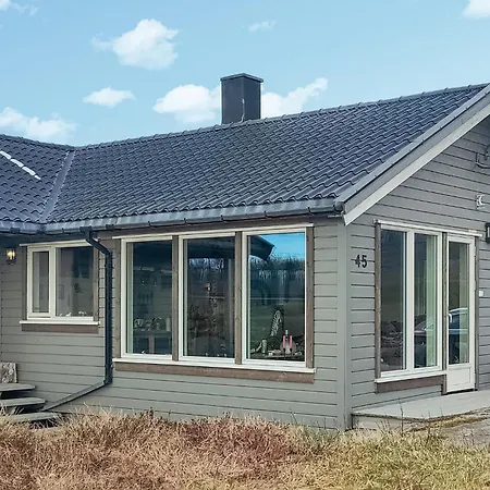 Pet Friendly In Roan * Kiran
