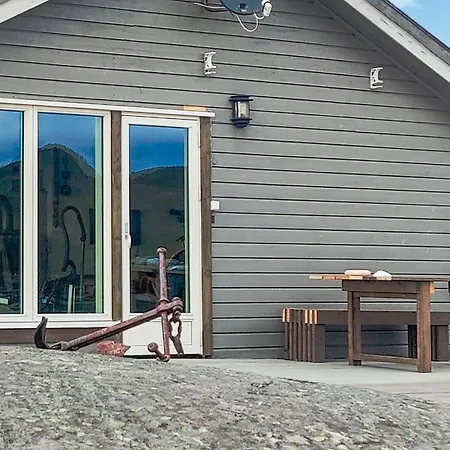 Pet Friendly In Roan